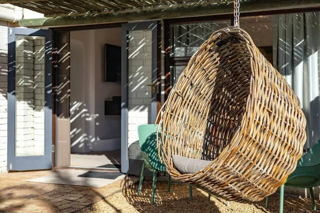 Διαμέρισμα Charming 2 Bedroom, Garden Cottage, Camps Bay, Cape Town, South Africa Νότια Αφρική